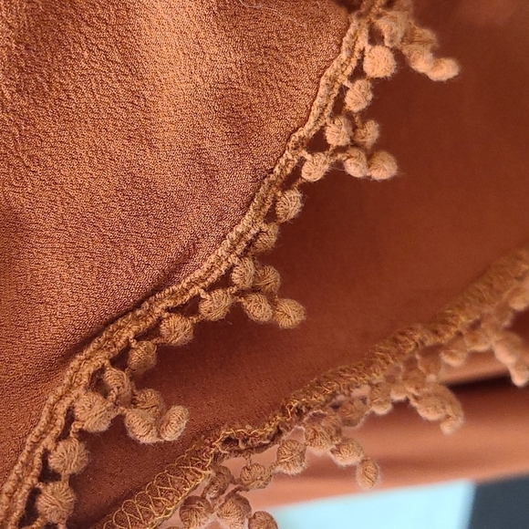 UMGEE Rust Oversized Tunic Top w/Lace Trim, size M - Picture 5 of 7